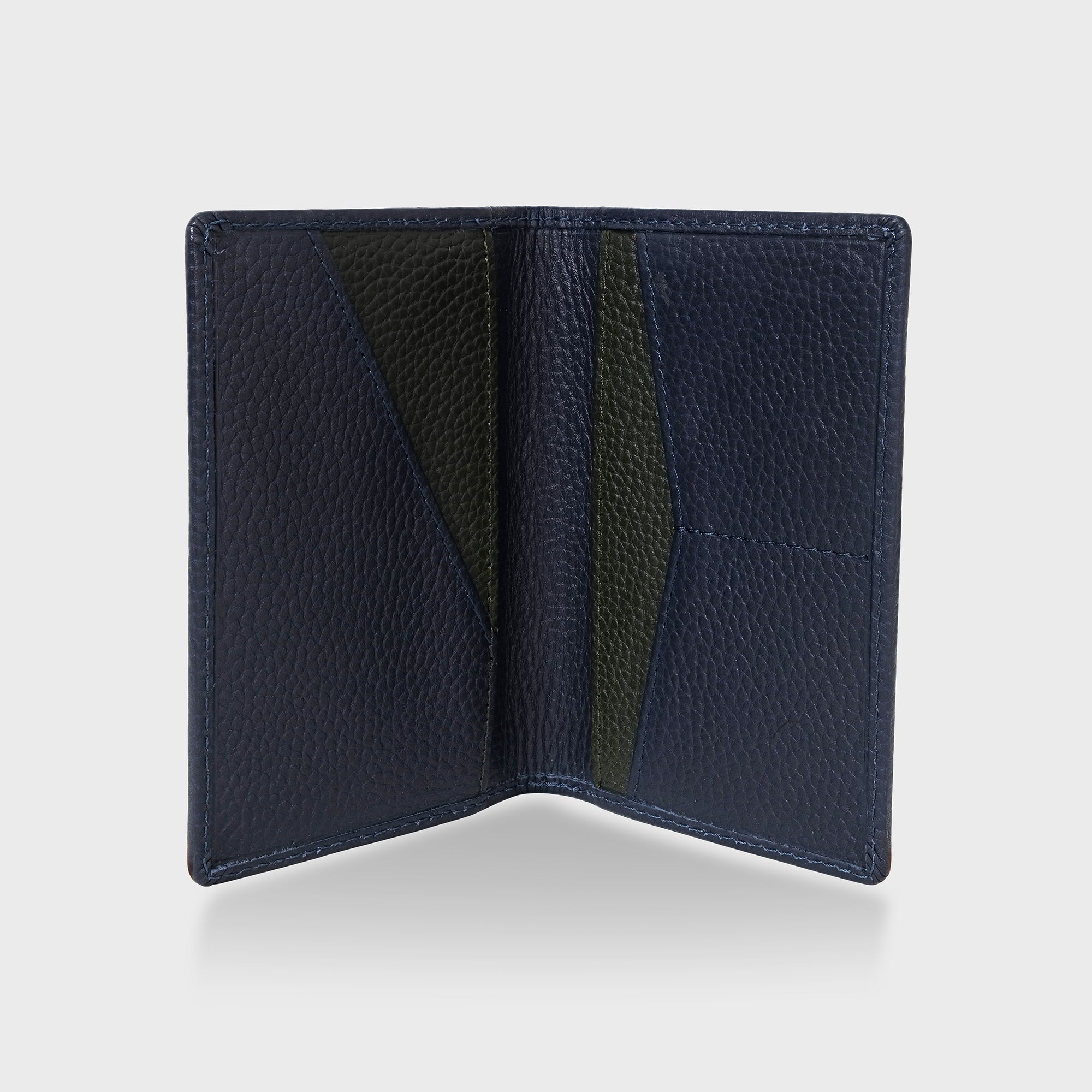 Pebble Grain Leather Passport Holder - Navy / Green